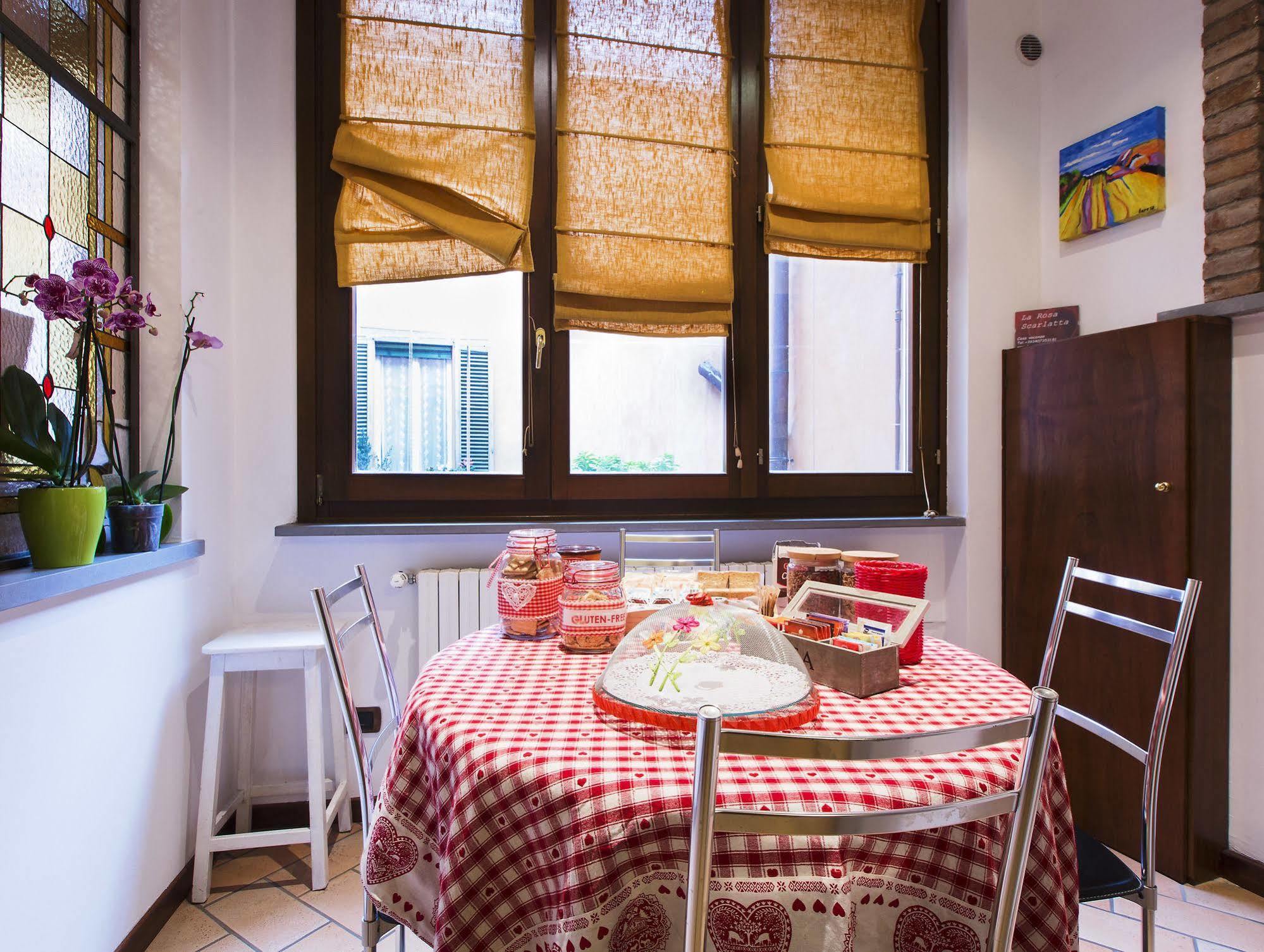La Rosa Scarlatta Apartment Бергамо Екстериор снимка