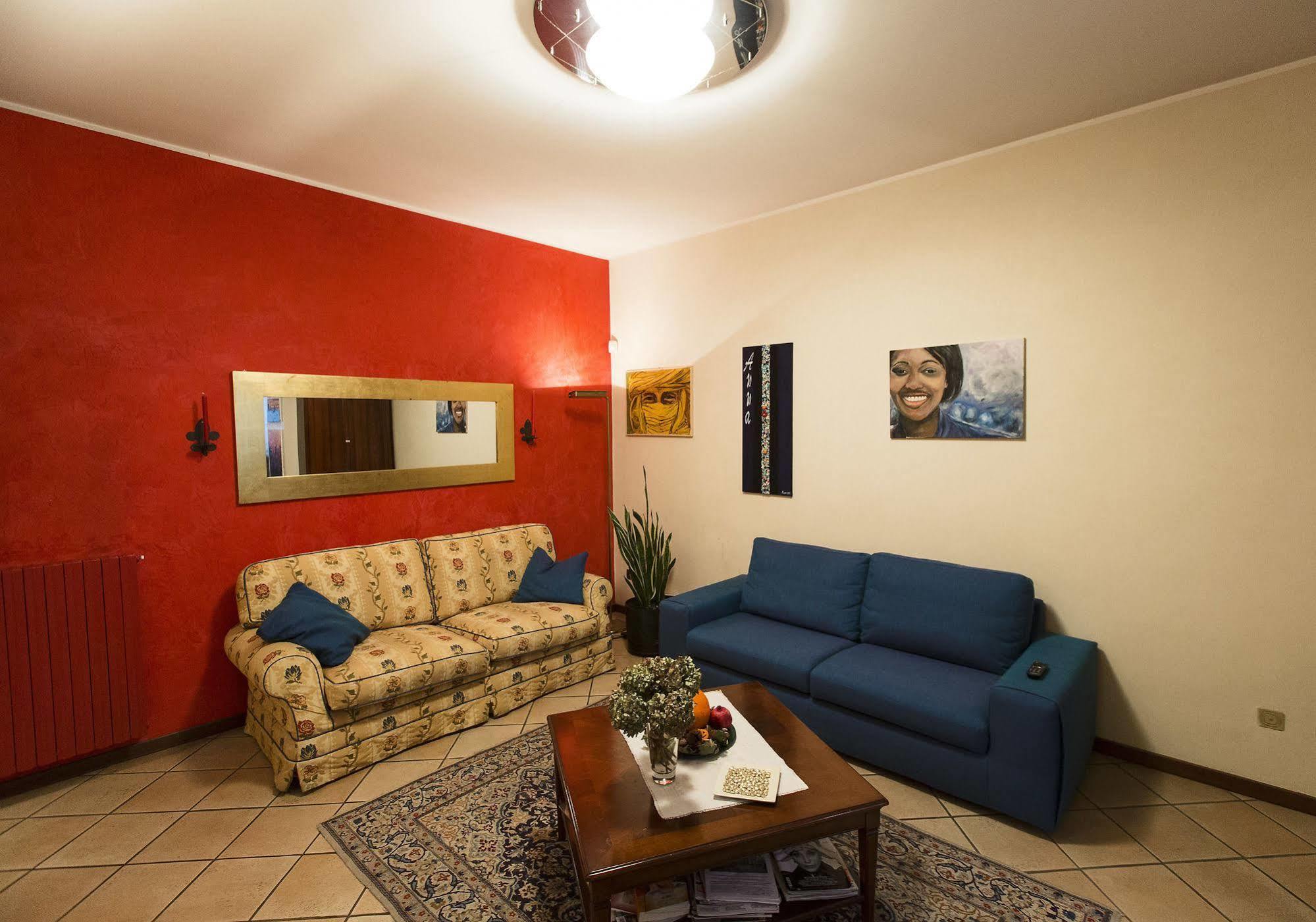 La Rosa Scarlatta Apartment Бергамо Екстериор снимка